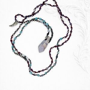 4110. Rainbow Stone Necklace Glass